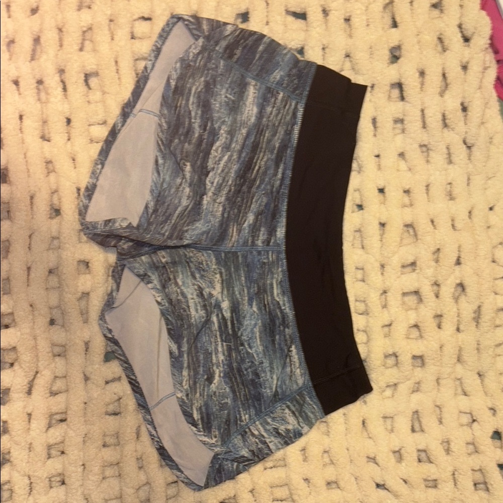 lululemon athletica Blue/grey Patterned Speed Up Low-Rise 2.5” Shorts